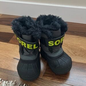 Sorel Kids' Black and Gray Winter Boots